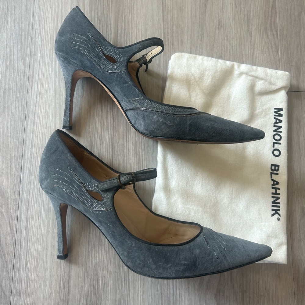 Manolo Blahnik grey mary jane heels size 40.5